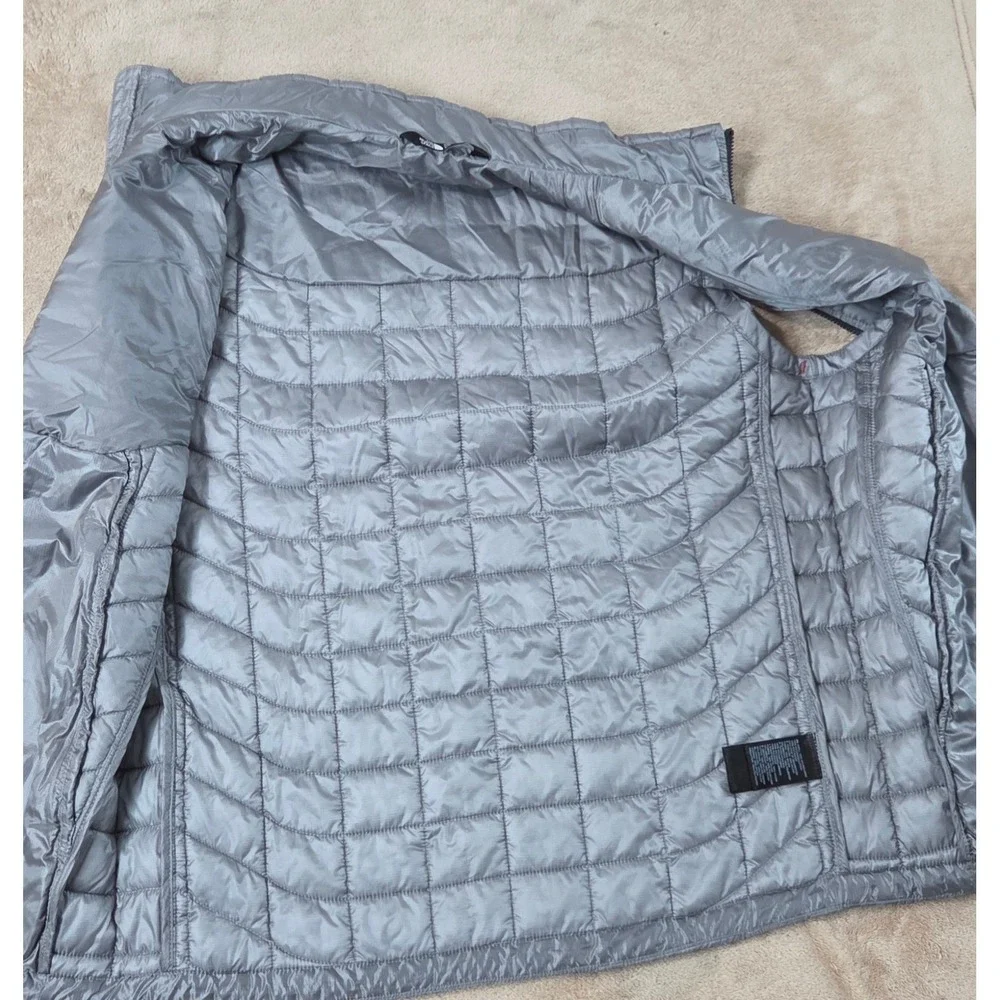 The North Face Thermoball Puffer Vest Men's Size Small Gray Full Zip Quilted NEW